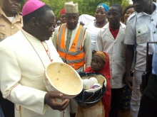 Bishop Kukah visits IDP in Gandi, Donates Relieve Items